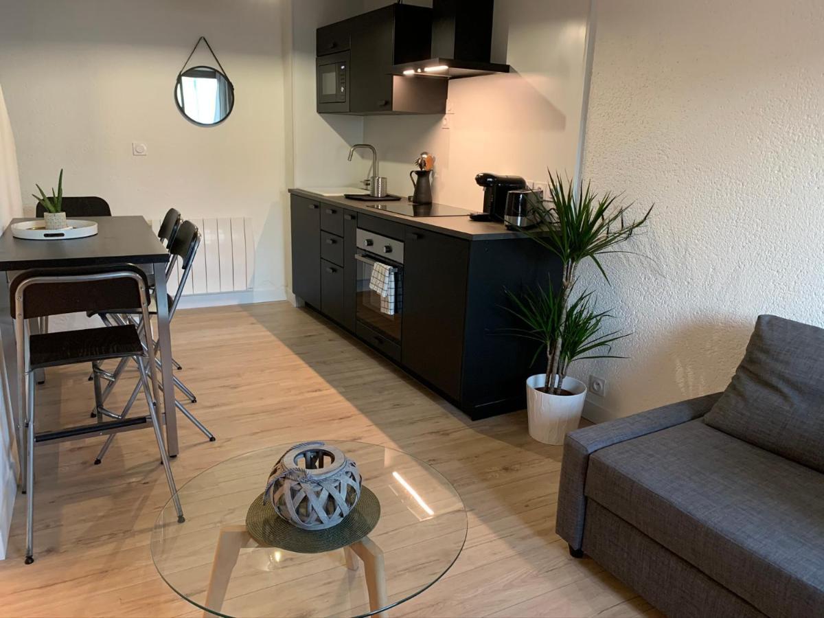 Logement Renove Et Moderne Au Sacre Coeur โชเลต์ ภายนอก รูปภาพ
