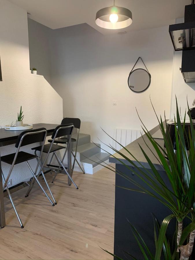 Logement Renove Et Moderne Au Sacre Coeur โชเลต์ ภายนอก รูปภาพ