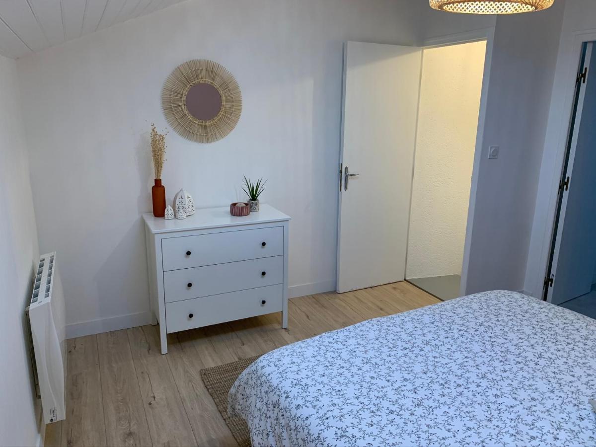 Logement Renove Et Moderne Au Sacre Coeur โชเลต์ ภายนอก รูปภาพ