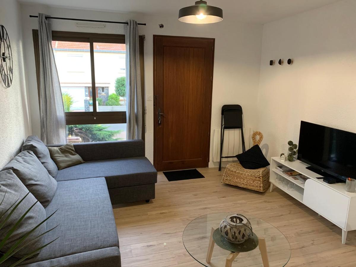 Logement Renove Et Moderne Au Sacre Coeur โชเลต์ ภายนอก รูปภาพ