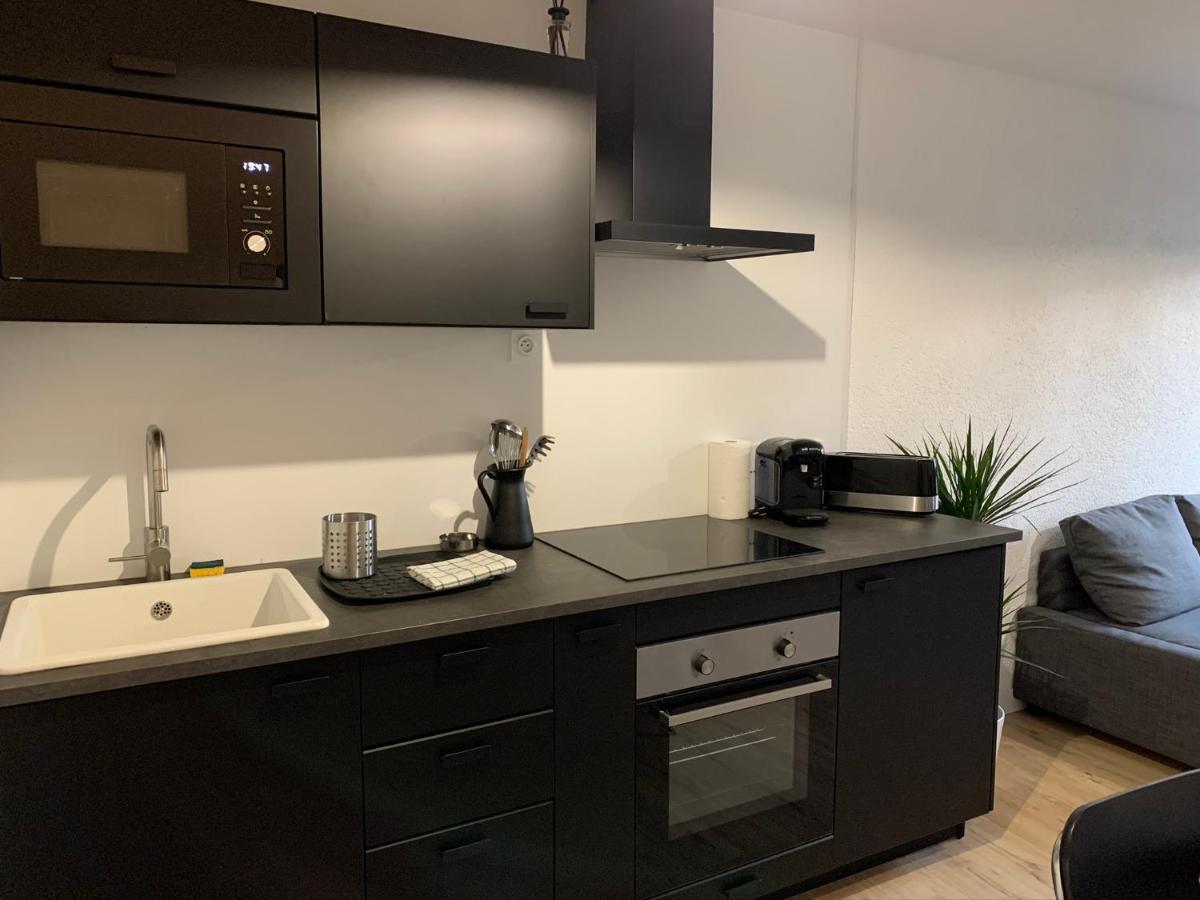 Logement Renove Et Moderne Au Sacre Coeur โชเลต์ ภายนอก รูปภาพ